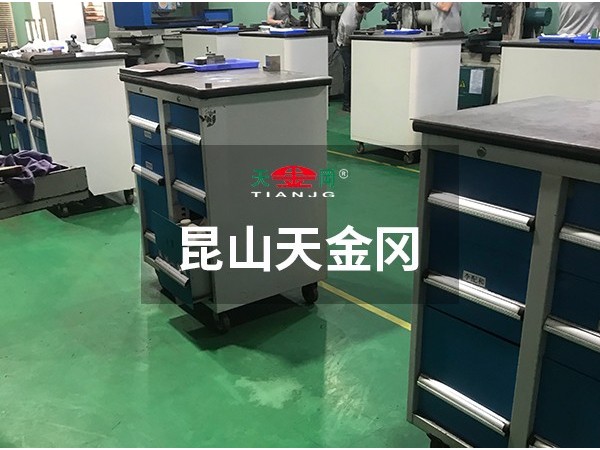 工具柜廠家哪個好，天金岡18年始終秉承綠色環保理念！