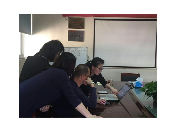 工具柜廠家天金岡為牛商企業新秀規劃車間！