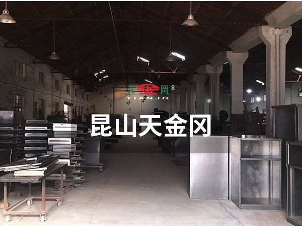 有實力，昆山這個生產廠家專注工位柜定制18年！