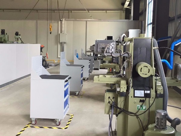 生產(chǎn)現(xiàn)場工具柜